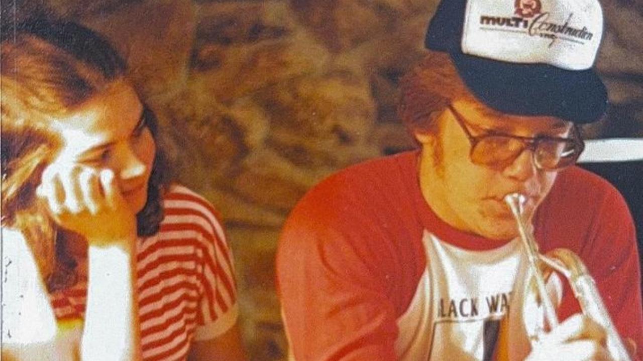 25 Old-School Cool Memories Filled With Nostalgia
