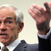 Ron Paul Ron Paul pointing