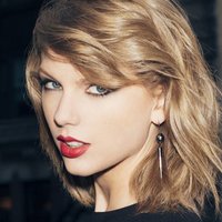 Taylor Swift in red lipstick