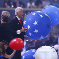 Bill Clinton Loves Balloons Bill Clinton Loves Balloons