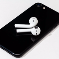 Apple AirPods Controversy