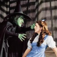 #ExplainAFilmPlotBadly