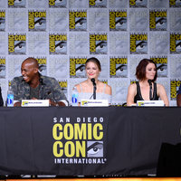 Supergirl's Comic-Con Controversy Supergirl's Comic-Con Controversy