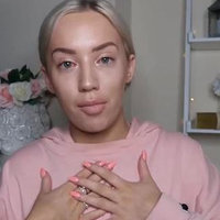 Elle Darby White Moose Café Exposure Controversy