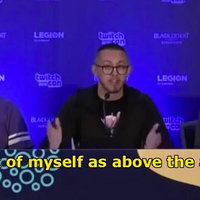 Michael "mmDust" Duarte at a TwitchCon 2018 panel