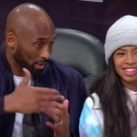 Kobe Bryant Explaining to His Daughter Kobe Bryant Explaining to His Daughter