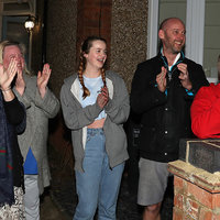 trending activity where people clap for health care workers during the coronavirus quarantine