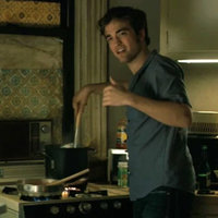 robert pattinson cooking spaghetti in remember me