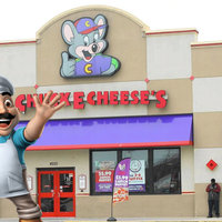 chuck e cheese location