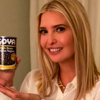 ivanka trump holding goya bean can in tweet that reads 

If it’s Goya, it has to be good. 
Si es Goya, tiene que ser bueno.