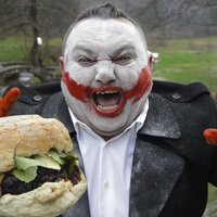 Video in which man says "crazy hamburger" that has been remixed