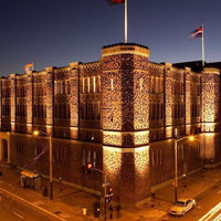 San Francisco Armory / Kink Castle meme depicting an image of the building in California.