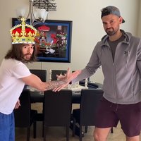 Short King meme example depicting YouTuber MoistCritikal.