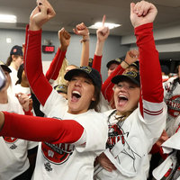 University of Wisconsin Volleyball Team Photo Leak on Reddit.