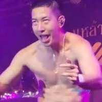 Tono's car start dance