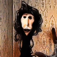 Creature Breaking Glass / Me at Bro's Window creepypasta and meme.