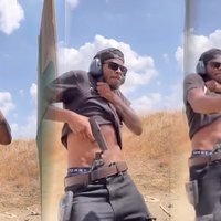 Quickdraw Guy Unloading a Glock