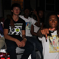 Noah Boat N Em meme depicting YouTuber and social media influencer Noah Boat.