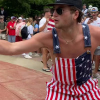 Ole Miss Frat Boys Counter-Protesting Video depicting students at UM mocking a pro-palestine protestor.