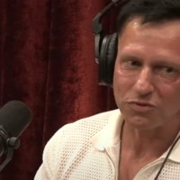 An image of Peter Thiel in August 2024 on the Joe Rogan Experience.