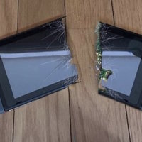 Nintendo Switch Broken in Half Nintendo Switch Broken in Half