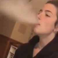 Charli D'Amelio Anxiety Pen vaping Controversy.
