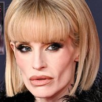 Kelly Osbourne Ozempic / Plastic Surgery Speculation image example.