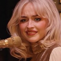 Sabrina Carpenter Yodeling / Zaghrouta Reaction meme and image example.