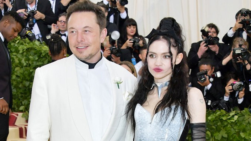 Elon Musk and Grimes Couple Photo Parodies