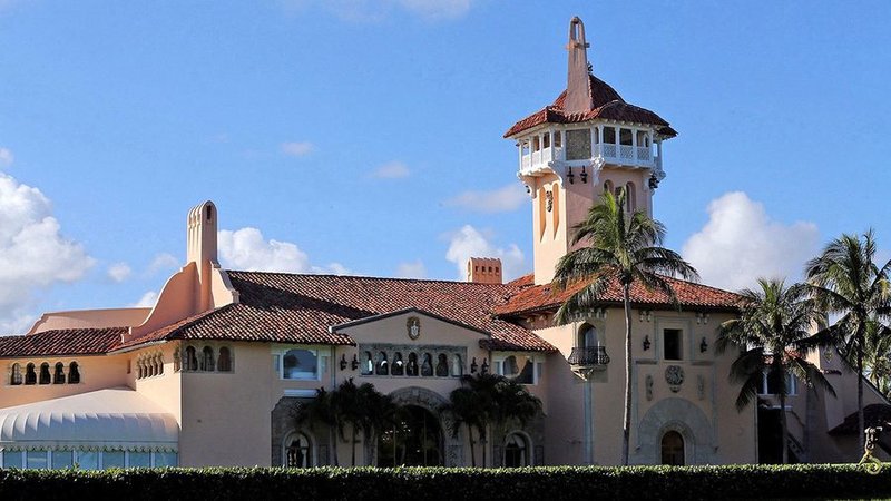 An image of donald trump's florida resort Mar-a-Lago, which was raided by the FBI in august 2022.