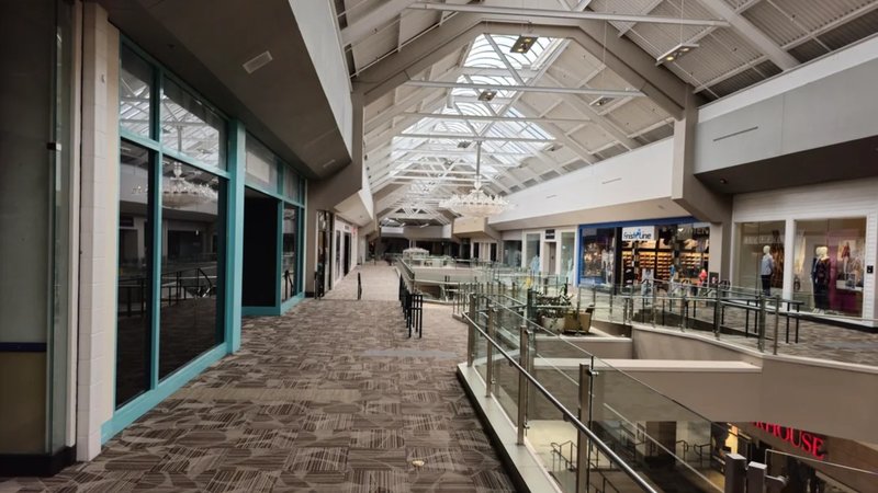 Crystal Mall Dream image example.