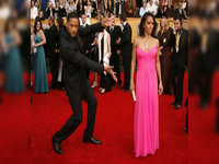 Will Smith Tada / Presenting meme image example.