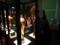 Neymar Looking at World Cup Trophy meme.