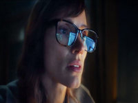 Jessica Chastain at the Computer / The Savant meme