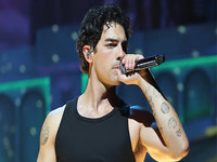 Joe Jonas Shart on Stage Rumor image example.