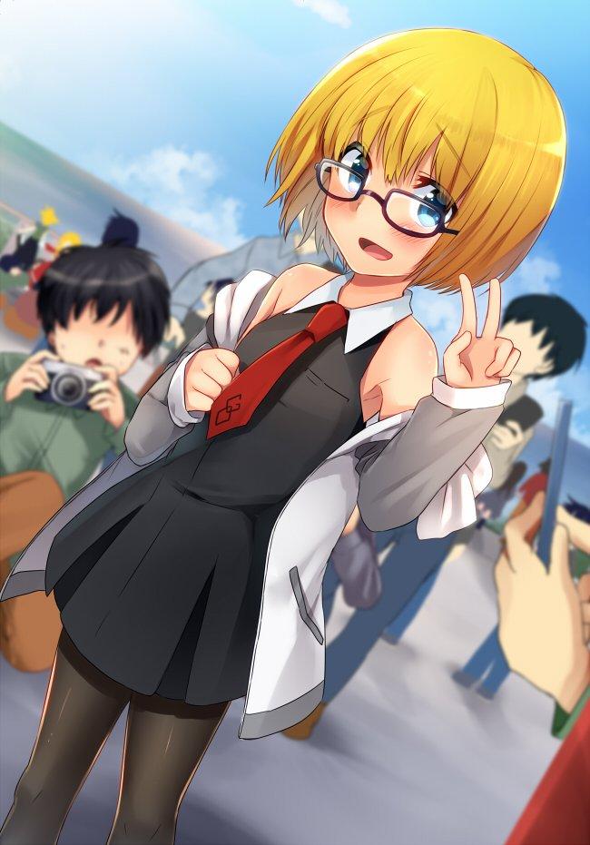 スパコミでおまけにしてたマシュマシュアルミン全体図です せっかくのメガネなのでね わきはいいぞ Trap Know Your Meme