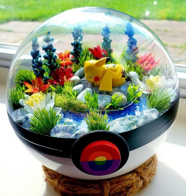 What the inside of a Pokeball looks like Pokémon Know Your Meme