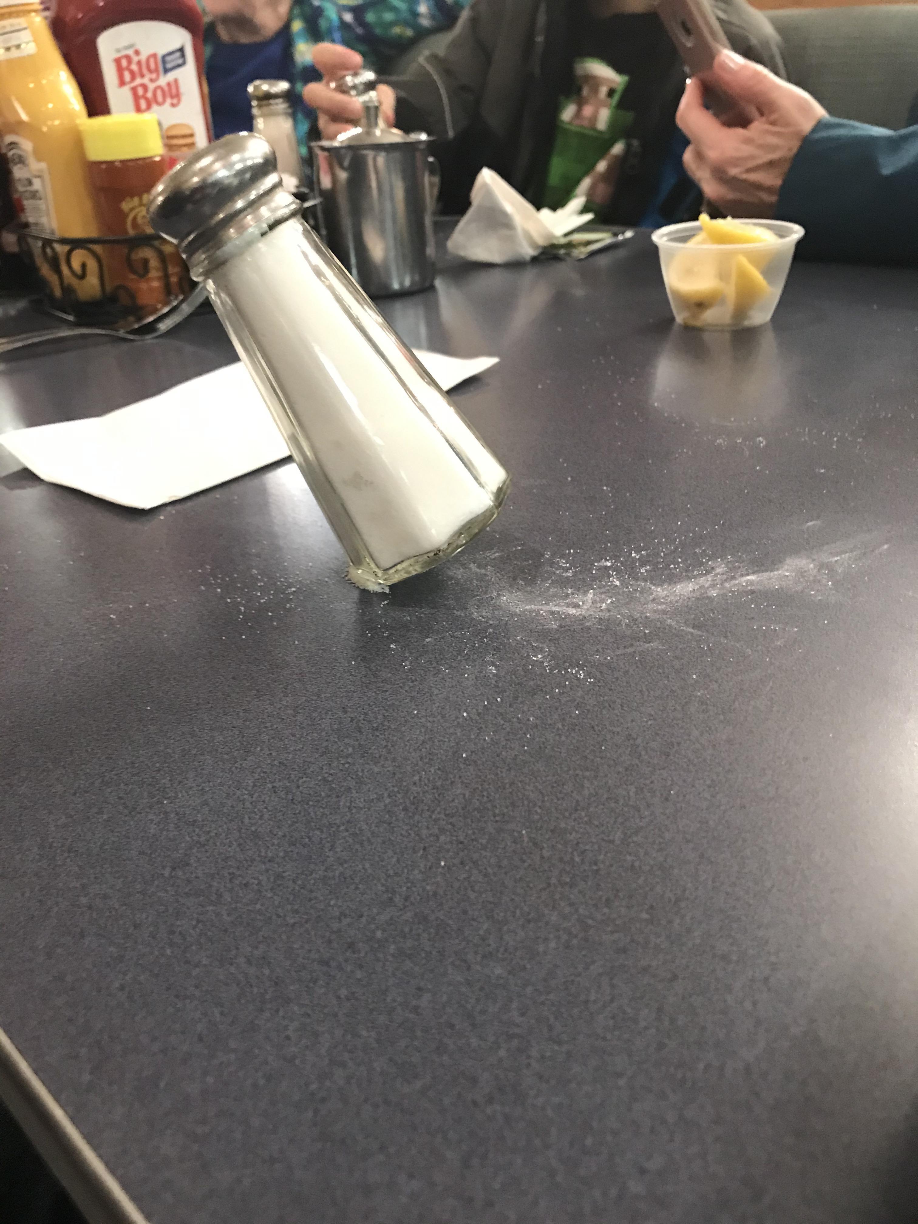 My dad balanced a salt shaker with salt /r/mildlyinteresting Mildly
