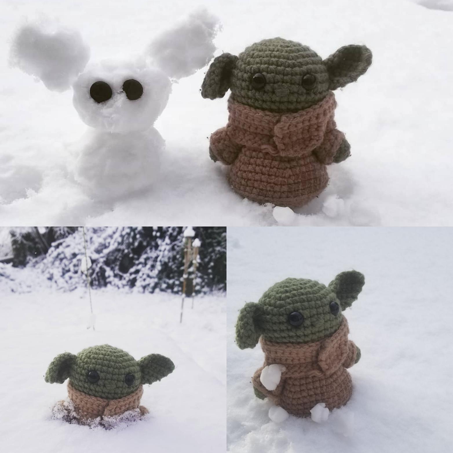 Snow day with Baby Yoda /r/BabyYoda Baby Yoda Know Your Meme