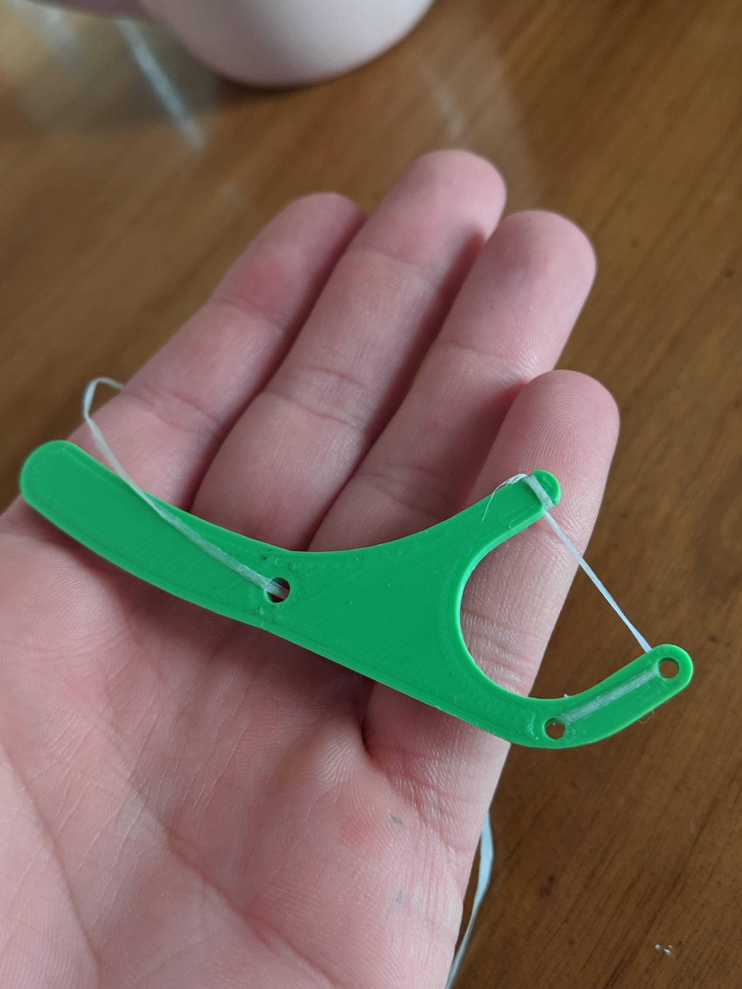 This reusable floss pick to cut down on waste. /r/mildlyinteresting