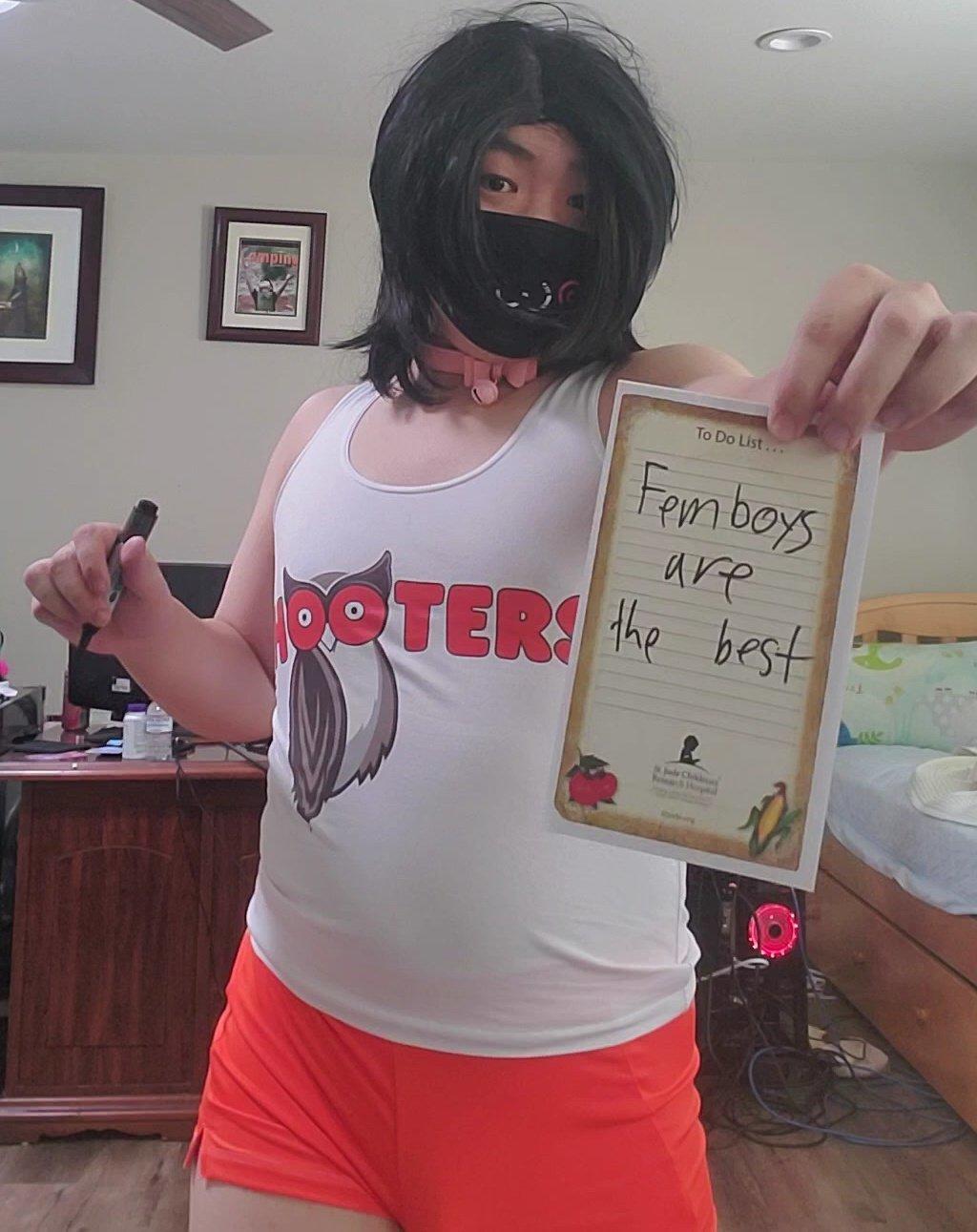 Femboy Hooters Halloween Costume Femboy Hooters Know Your Meme