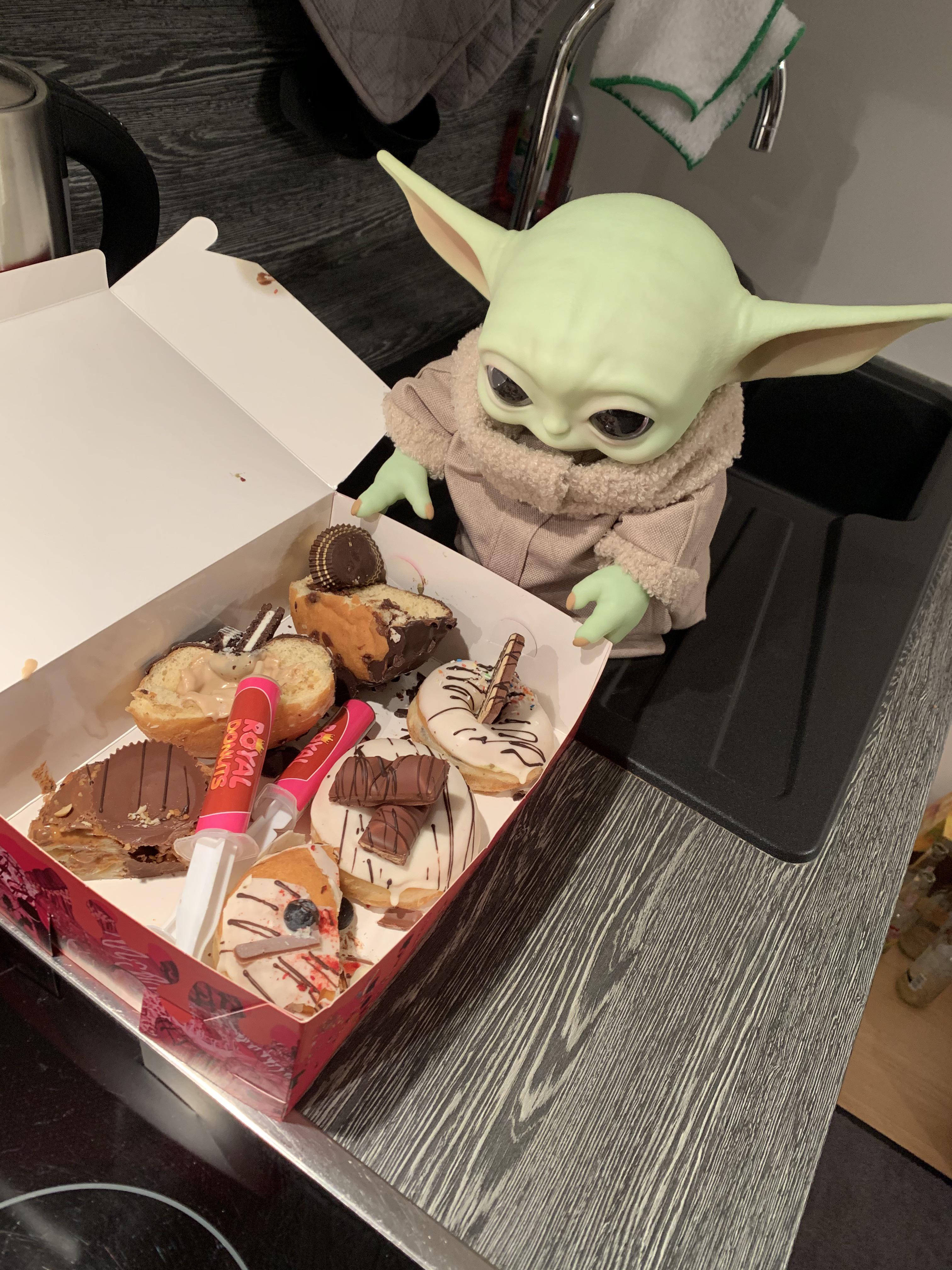 ...some donuts? /r/BabyYoda Baby Yoda / Grogu Know Your Meme