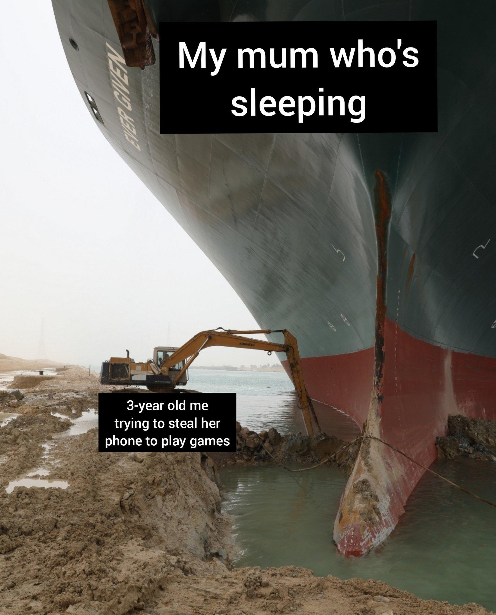 Suez Excavator Digging Out Suez Canal Ship Know Your Meme