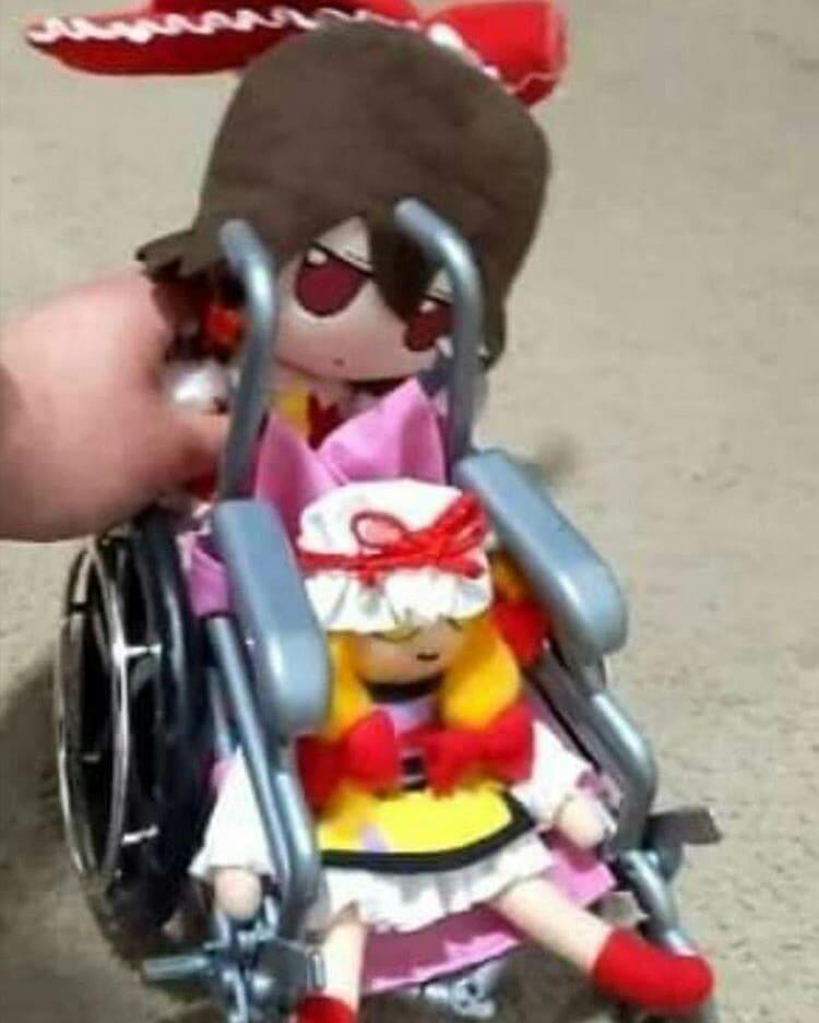 Reimu Fumo and Yukari Fomu Bootleg Fumos / Fomu Know Your Meme