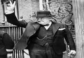 Churchill_V_sign_HU_55521.jpg