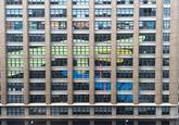 "source":https://www.reddit.com/r/nyc/comments/4l1yk0/the_postit_war_on_varick_st_ended_with_a_mic_drop/
"news story":http://nypost.com/2016/05/25/mic-dropped-in-rival-firms-epic-post-it-note-war/