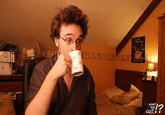 "Gif source":http://audre-w.tumblr.com/post/144314128366/%C3%A7a-faisait-longtemps-que-je-voulais-faire-celui-de