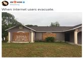 Hurricane Irma: Boarded-up House IMHIM @ziyatong When internet users evacuate. IRMA GERD