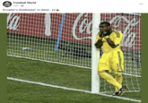 THE FOOTBALL WORLD Football World 22h. Ecuador's Goalkeeper vs Qatar.. :