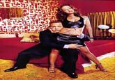 JELS PAIR OF QUEENS James and Remini continue on their married way in CBS sweet 'n sarcastic sitcom boononoscoopycoCREUDARABLE